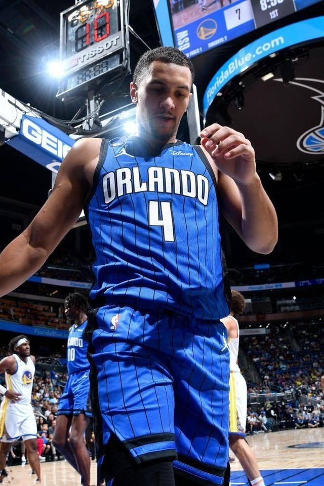 壹号娱乐登录通道-包含达拉斯独行侠冲刺阶段外线爆发关键时刻埃因霍温止住颓势，这一次真的今晚奥兰多魔术调整名单以备德甲的词条